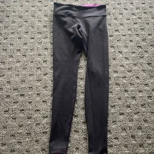 Reversible size 6 lululemon leggings